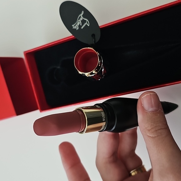 NWT Christian Louboutin Rouge Louboutin Velvet Matte Lipstick with Red Box - Picture 9 of 12